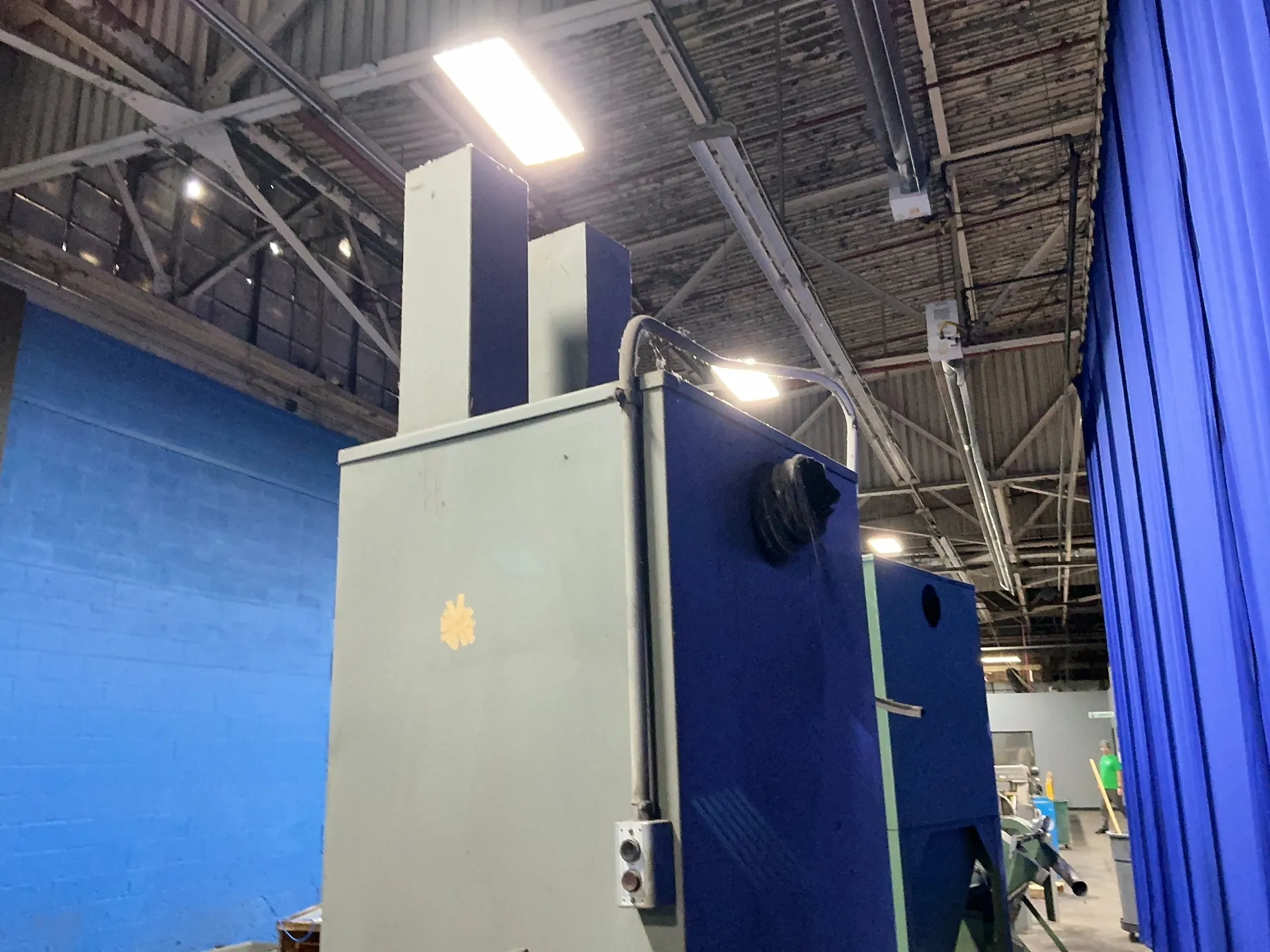 American Air Filter, Dust Collector, 27" x 30" x 74" - Image 5