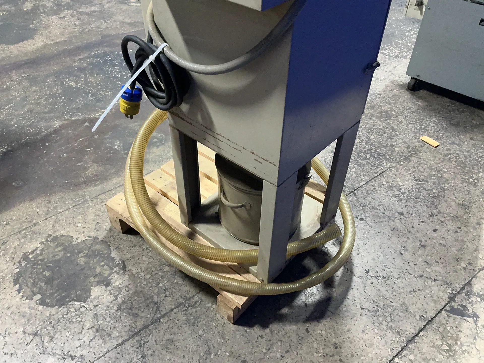 DCE #UMA40AD, Dust Collector, .55 KW, 3450 RPM, 230/460 V. - Image 6
