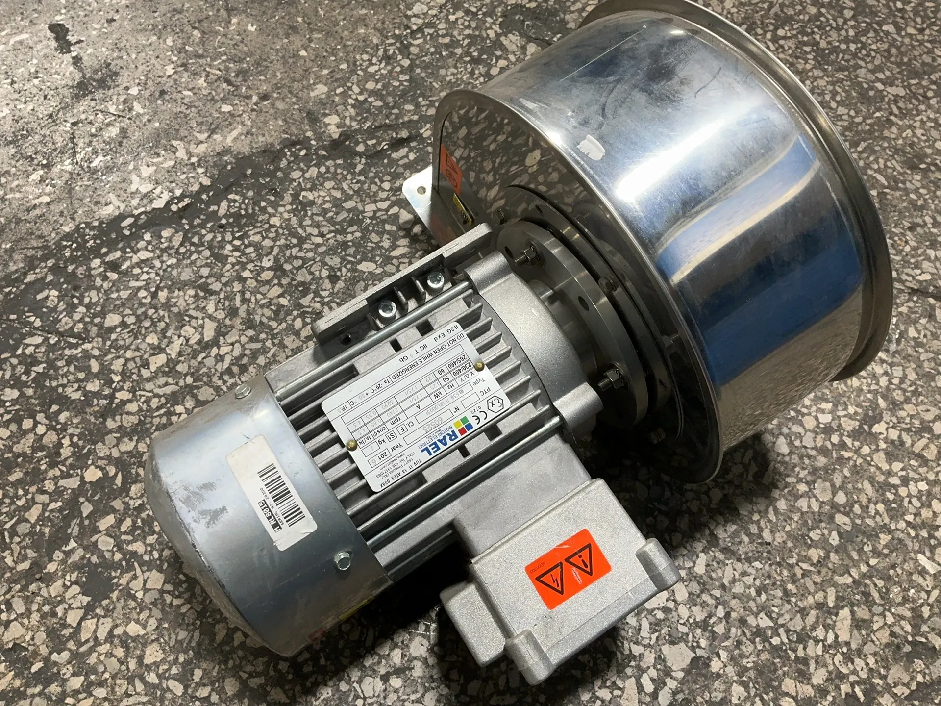 Dynair #DIC-ATX-120, Centrifugal Blower Fan, stainless steel housing, .25 KW, 2800 RPM, 230/400 V., 2016 - Image 4