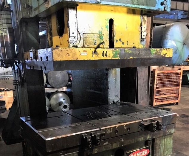 250 Ton, Verson #12F, 10" stroke, 62" x 36" bed area, 32" shut height, 5" slide adjustment, 40 SPM - Image 3