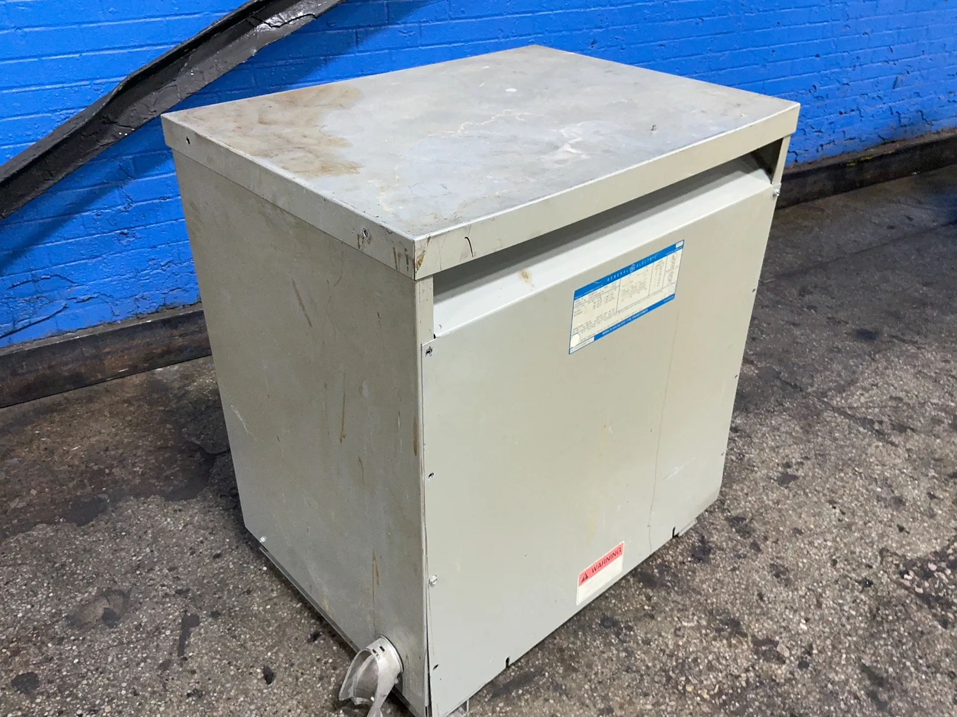 75 KVA 480 Primary, 208/120 Secondary, General Electric 9T23B3874, Dry Type Transformer, 3 Phase, Type 2 - Image 2