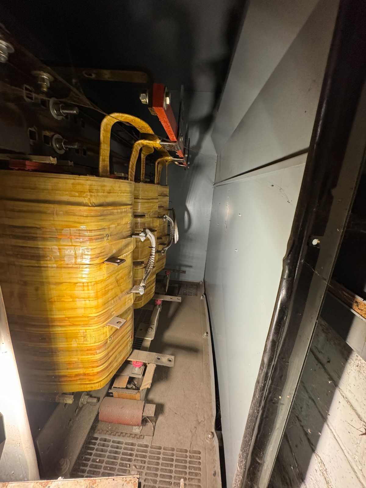 660 KVA 600 Primary, 600Y/346 Secondary, Hammond Power Solutions #198884, Transformer, Copper Windings - Image 2