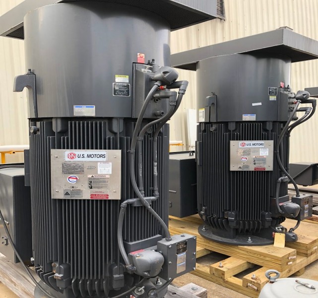 300 HP 3600 RPM U.S. Motors, Frame 5811P, TEFC, IEEE841, JVCI-4, VSS, vertical solid shaft, new surp, 4160V. - Image 2
