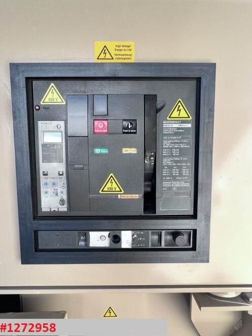 1000 KW Cummins #QST30-G5, diesel generator, 480 Volts, 3 phase, 60 Hz., Aggreko package, prime (3 available) - Image 8
