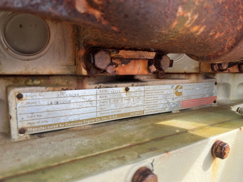 400 KW Cummins #KTA19-G2, Generator, 777 Hours, 480 Volts, Open Skid, 1986 - Image 6