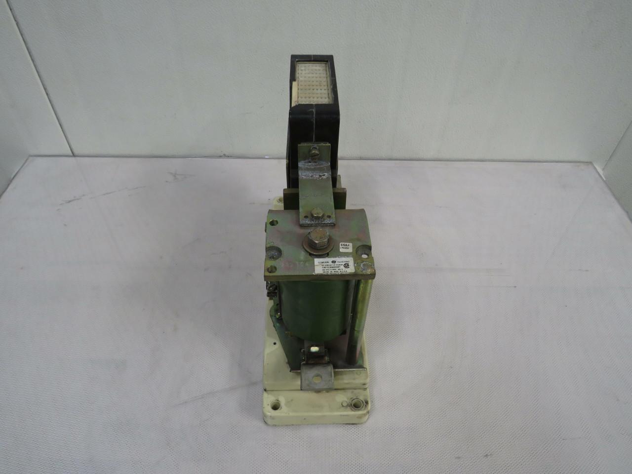 900 Amp, GE #7A01LXA003XT, DS303A DC contactor, SPST-NO, 120 Volts DC coil, 600 Volts DC - Image 1