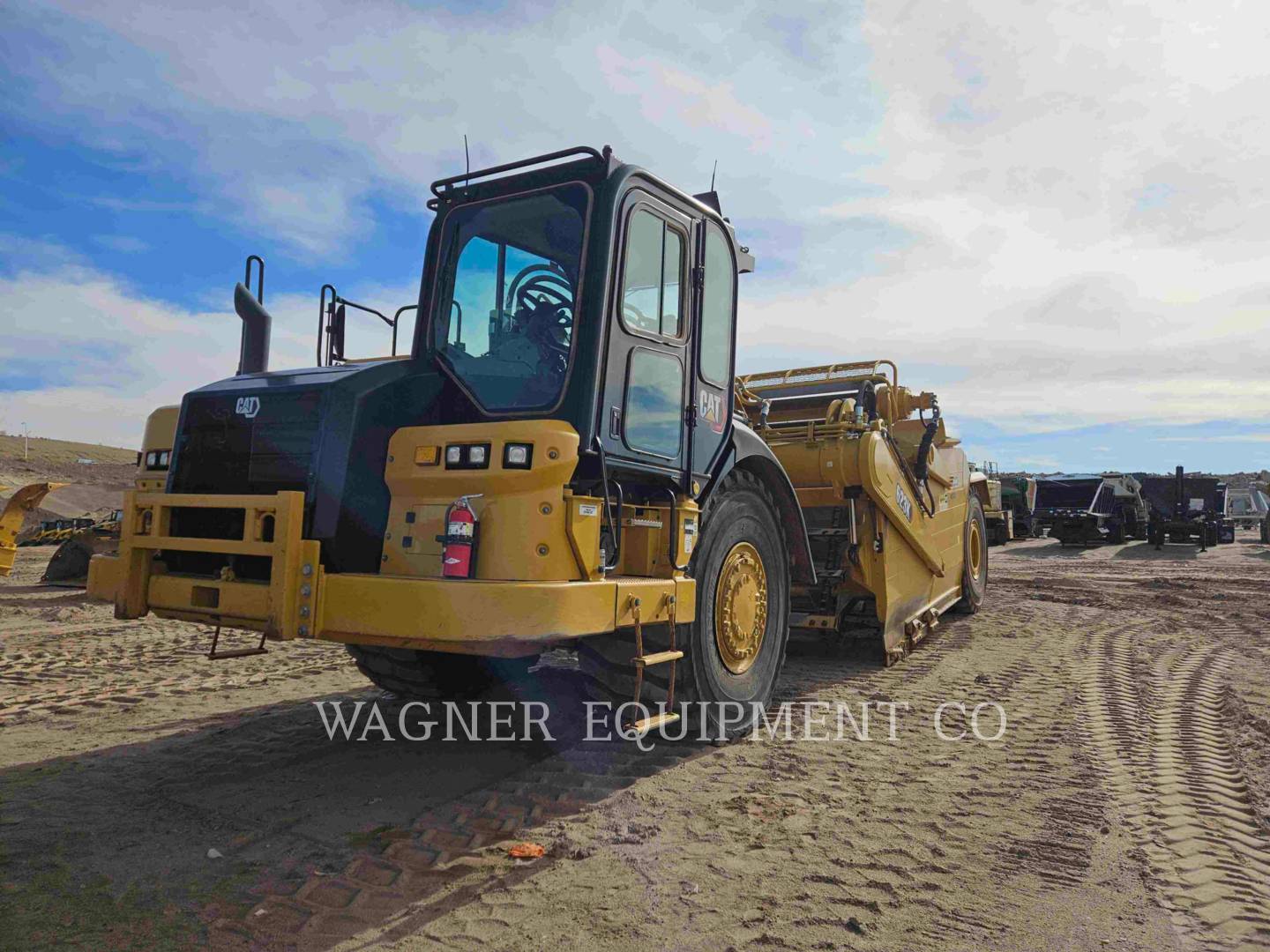 Caterpillar 623K, Wheel Tractor Scraper, 2114 hours, S/N: WTB00524, 2023 - Image 1