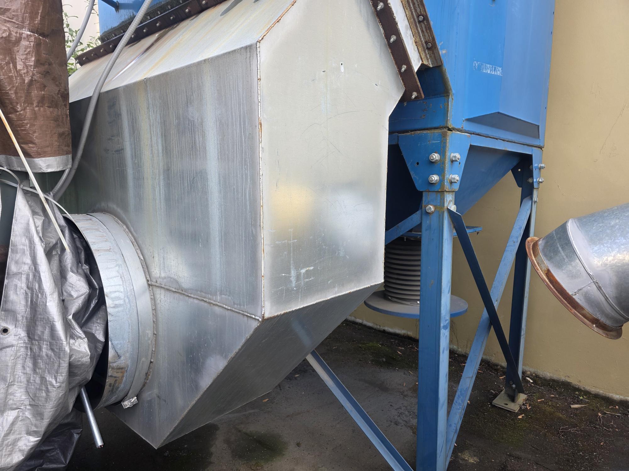 20000 cfm Donaldson Torit #DF04-32, Downflo oval cartridge dust collector, 32 filters, 6080 sq.ft., 50 HP - Image 6