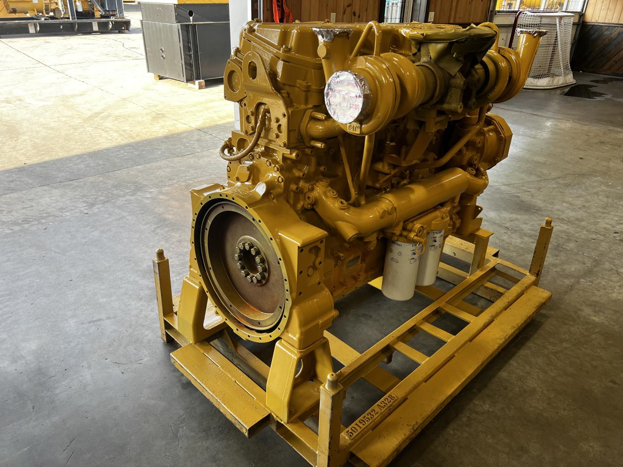 800 HP Caterpillar #C18, twin turbo industrial diesel engine, EPA Tier 3 pre-emission, 14" flywheel, rebuilt - Image 3