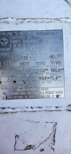 1000 gallon, Trinity Industries de Mexico, 250 psi horizontal bullet, 42" x 16' vessel, sweet, -20°F MDMT - Image 2