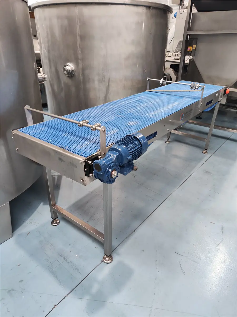 24" wide x 9' long, Stainless Steel modular belt conveyor, gear reducer - Image 5