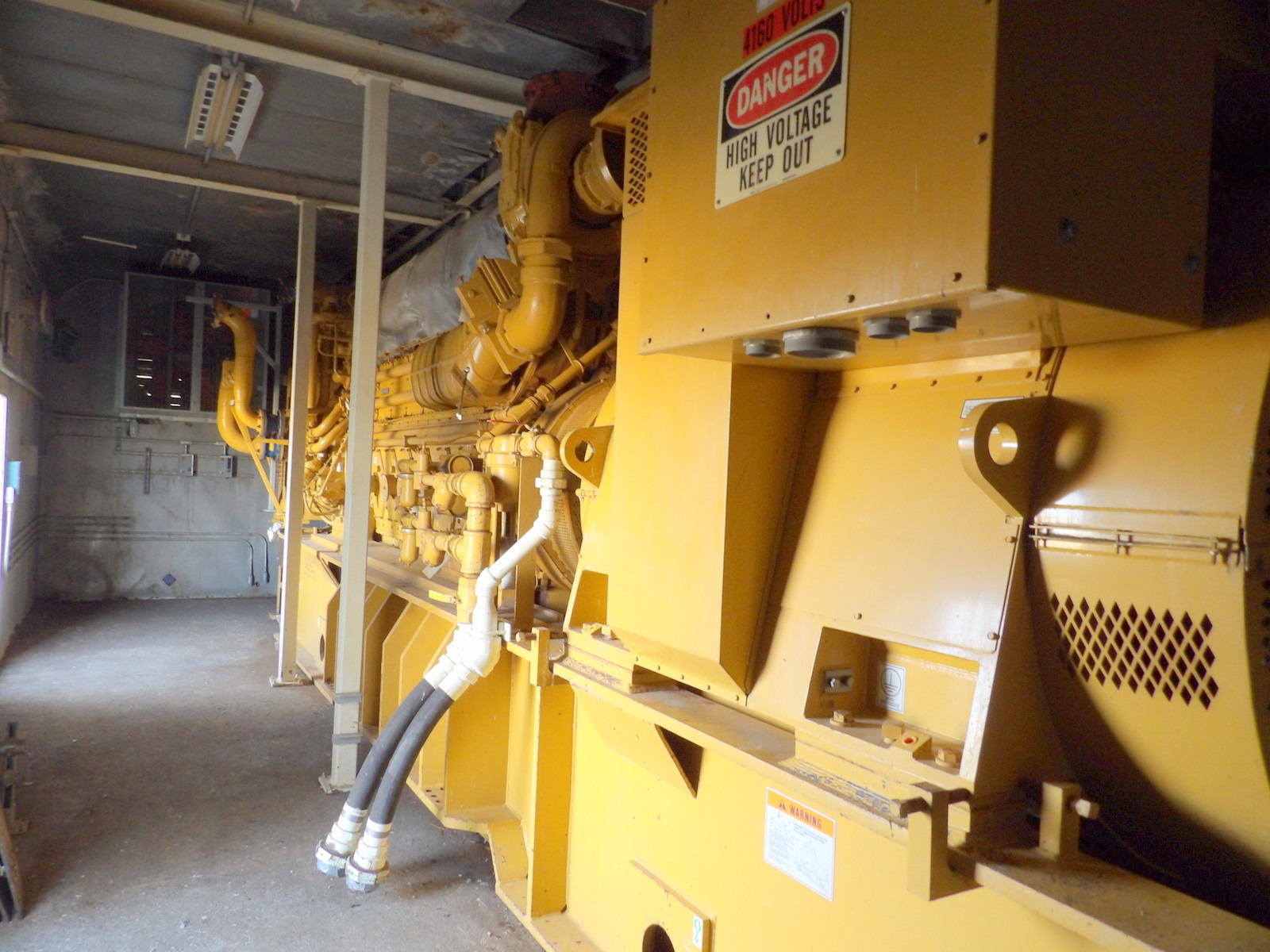 2250 KW Caterpillar #3608, Diesel Generator Set, 2812.5 KVA continuous, 2400/4160 Volts, 3145 HP @ 900 RPM - Image 9