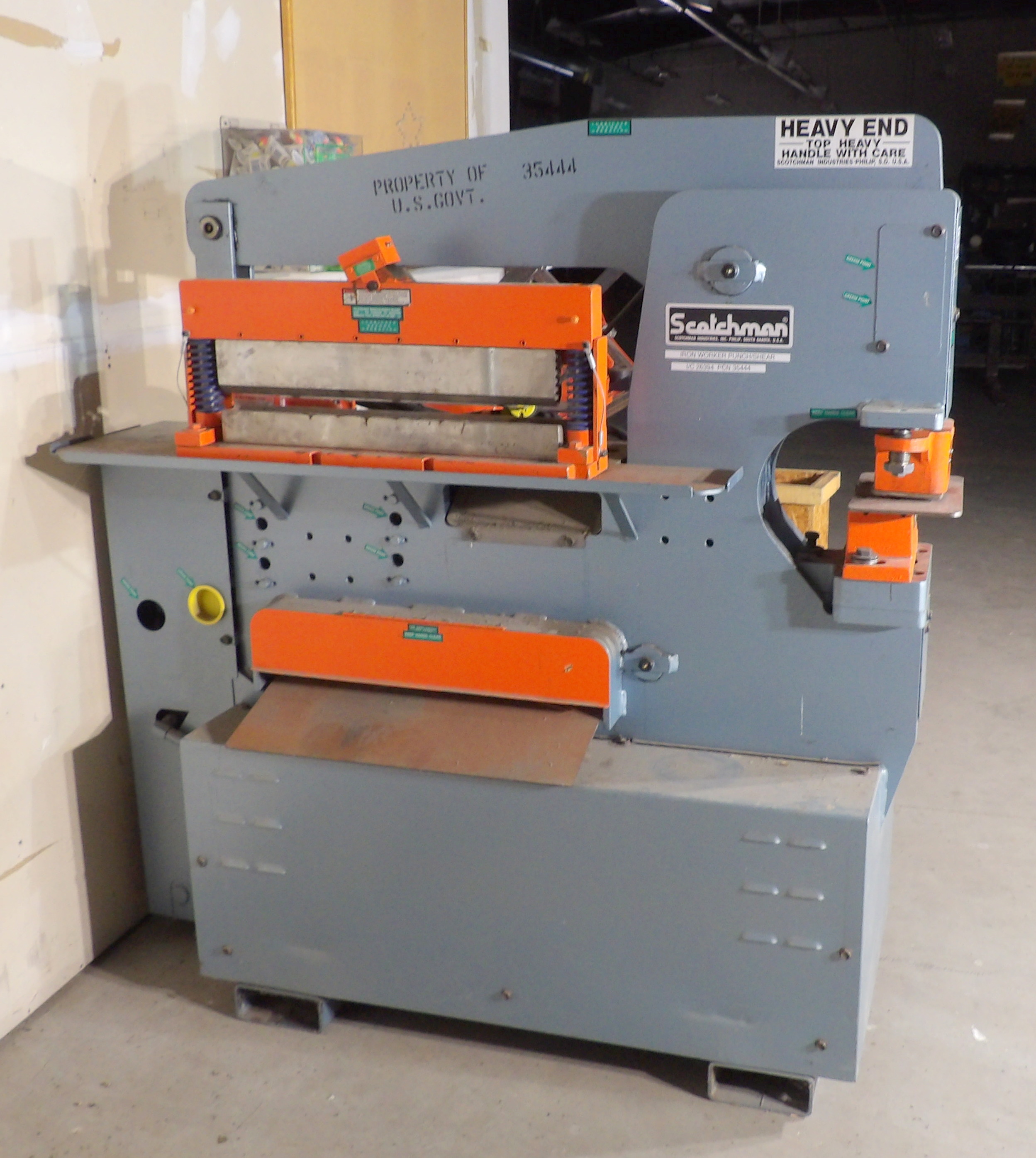 Scotchman #6509-24M, Hydraulic Ironworker, 2,500 lb. hydraulic pressure, punch, shear, rod shear, notcher - Image 3