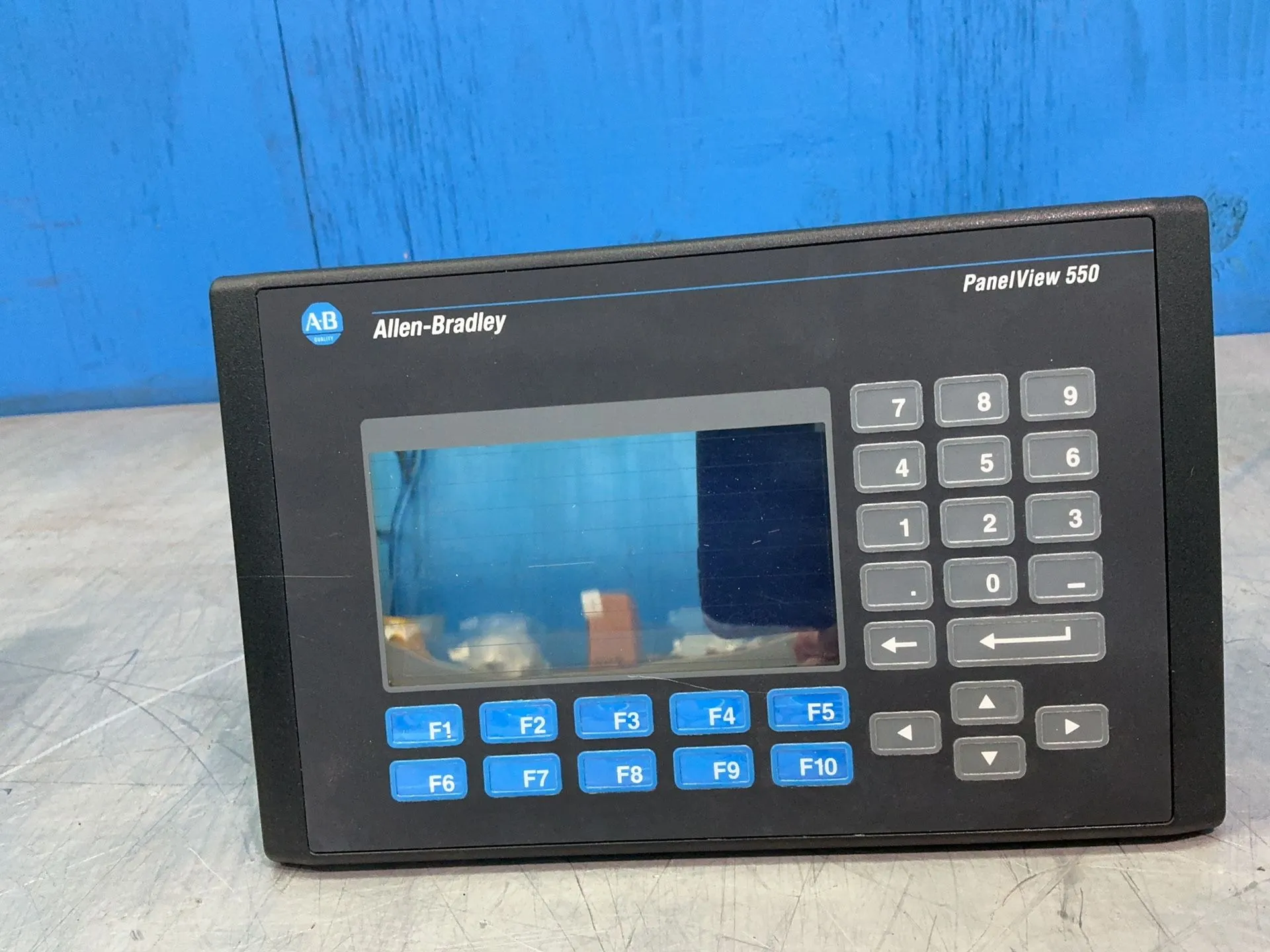 Allen-Bradley #2711-B5A2, PanelView 550 operator interface panel, 3" x 5" screen, 36 VA, 0.25/0.15 amp - Image 1