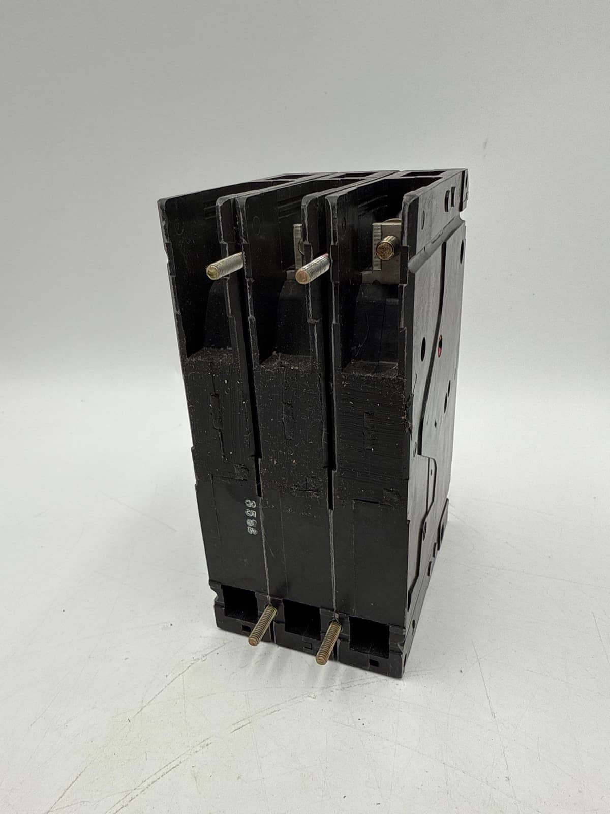 10 Amps, ITE #ED63A010, Circuit Breaker, 3-Pole, 600 Volts, Bolt-On - Image 9