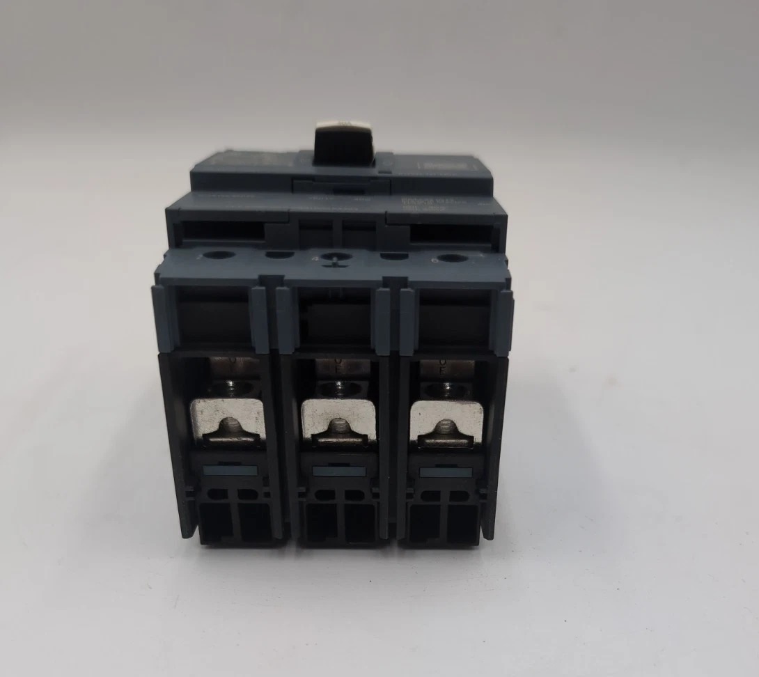 40 Amps, Siemens #3VA4140-6ED34-0AA0, Circuit Breaker, 3-Pole, 480 Volts, Bolt-On, NEW - Image 7