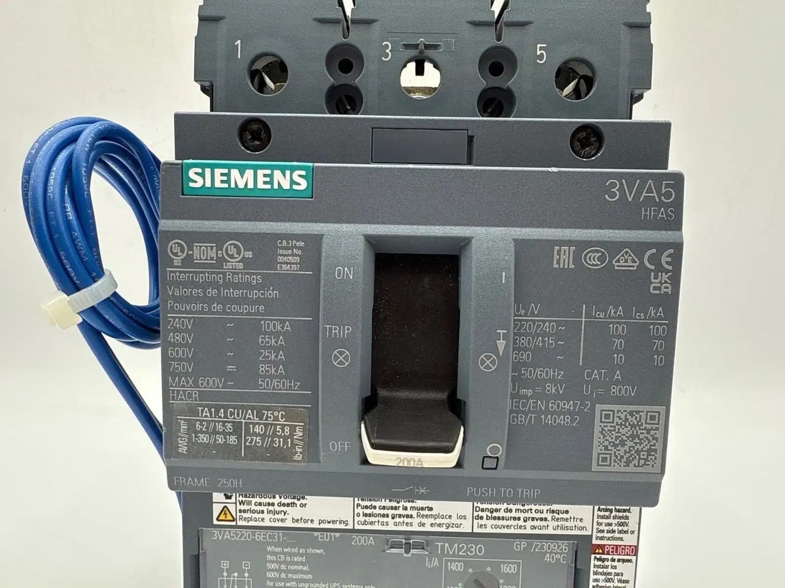 200 Amps, Siemens #3VA5220-6EC31-0AA0, Circuit Breaker, 3-Pole, 600 Volts, Shunt Trip, NEW - Image 3