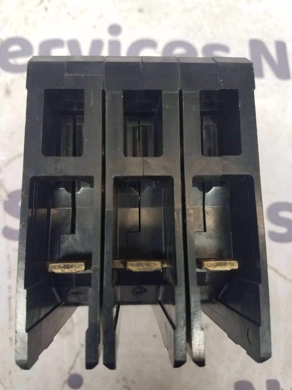 40 Amps, Siemens #ED63B040, Circuit Breaker, 3-Pole, 600 Volts, Bolt-On - Image 7