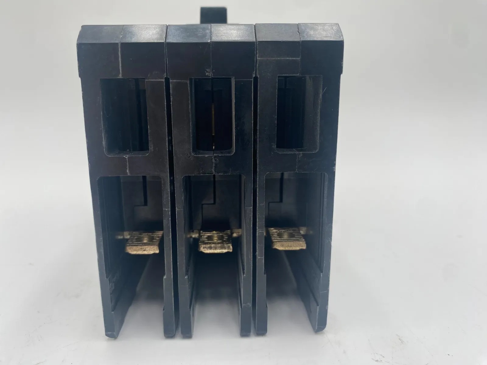 25 Amps, Siemens #HED43B025, Circuit Breaker, 3-Pole, 480 Volts - Image 5