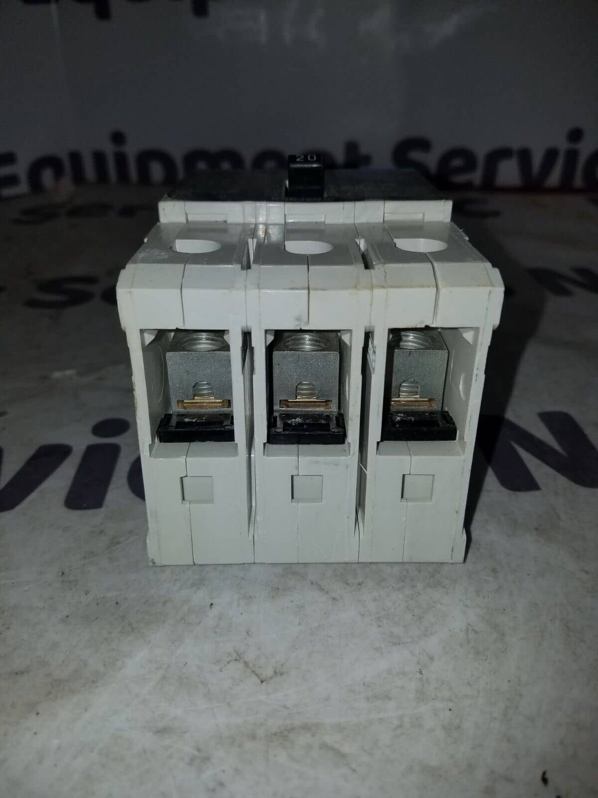 20 Amps, Siemens #NGB3B020, Circuit Breaker, 3-Pole, 600 Volts, Bolt-On - Image 5
