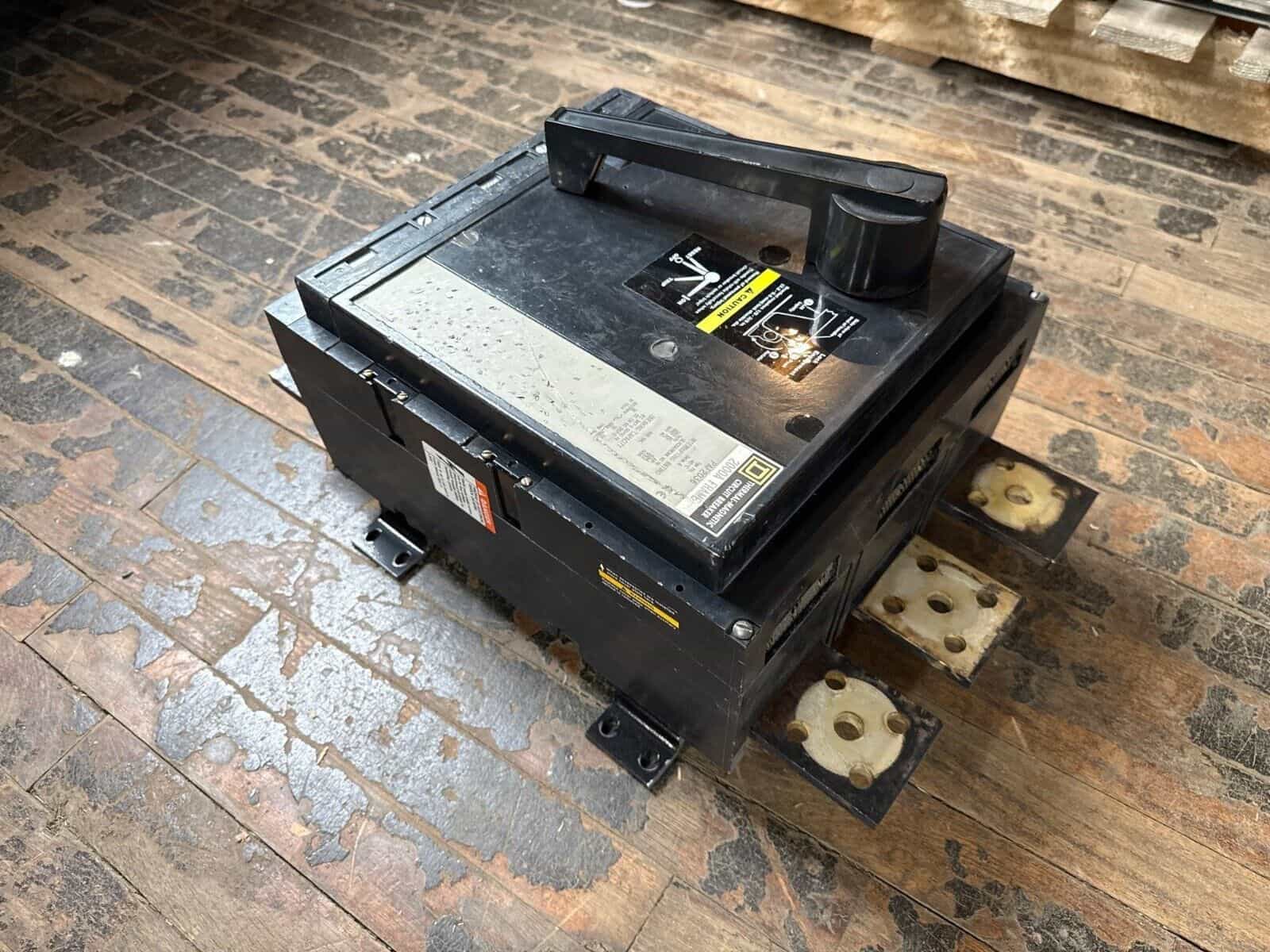 2000 Amps, Square D #PAF2036, Circuit Breaker, 3-Pole, 600 Volts - Image 5