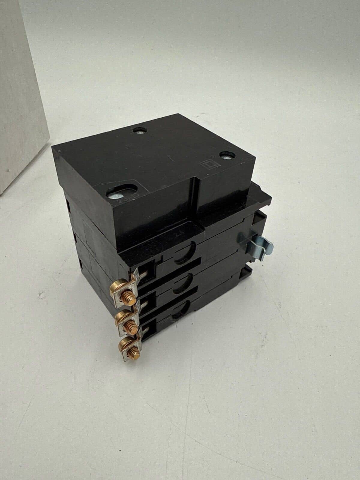 20 Amps, Square D #QOB320VH1021, Circuit Breaker, 3-Pole, 240 Volts, Shunt Trip, 22kA, Bolt-On, NEW - Image 7