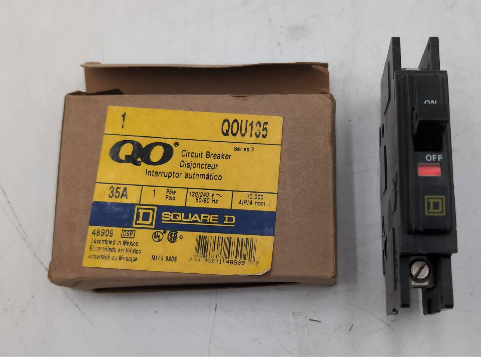 35 Amps, Square D #QOU135, Circuit Breaker, 1-Pole, 240/120 Volts, NEW - Image 1