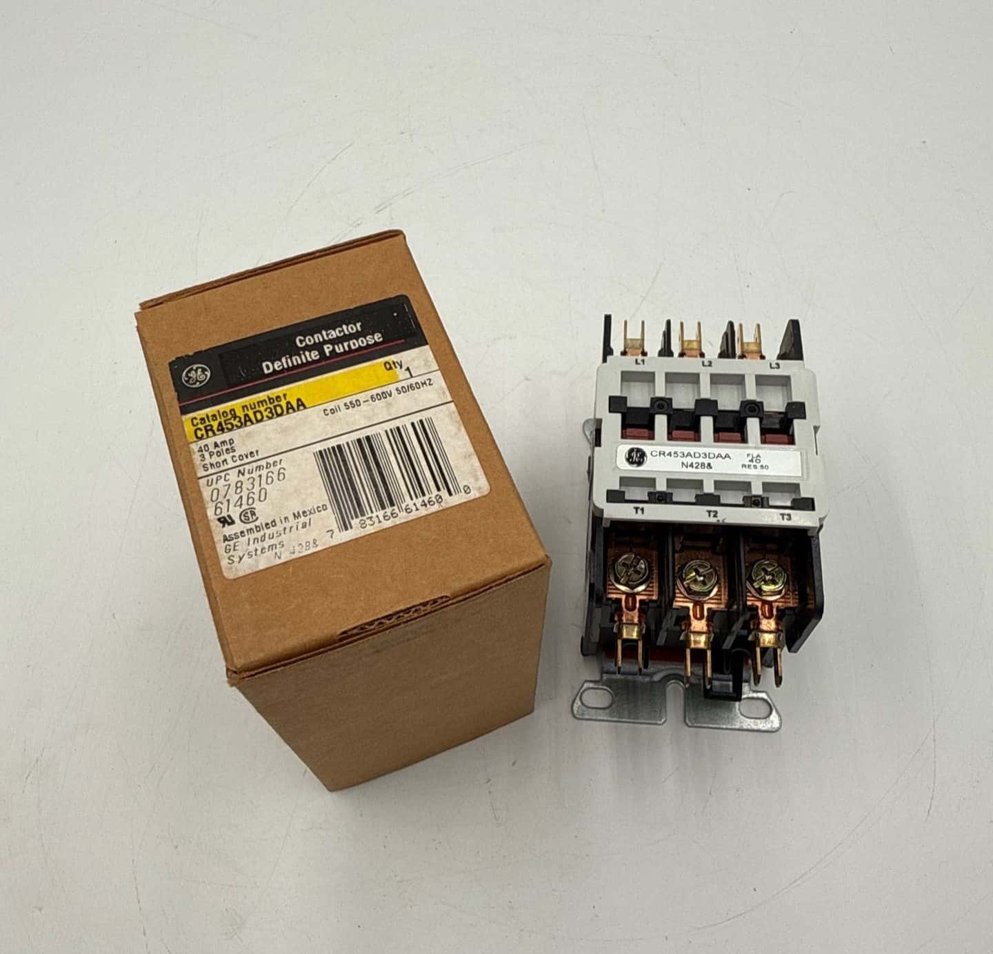40 Amp. General Electric #CR453AD3DAA, Definite Purpose Contactor, 3-Pole, 550-600 Volts Coil - Image 1