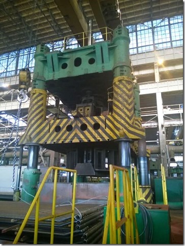 4000 Ton, CCCP hydraulic press, (2) 49.2" strokes, 147.6" daylight, 98.45" SH - Image 8