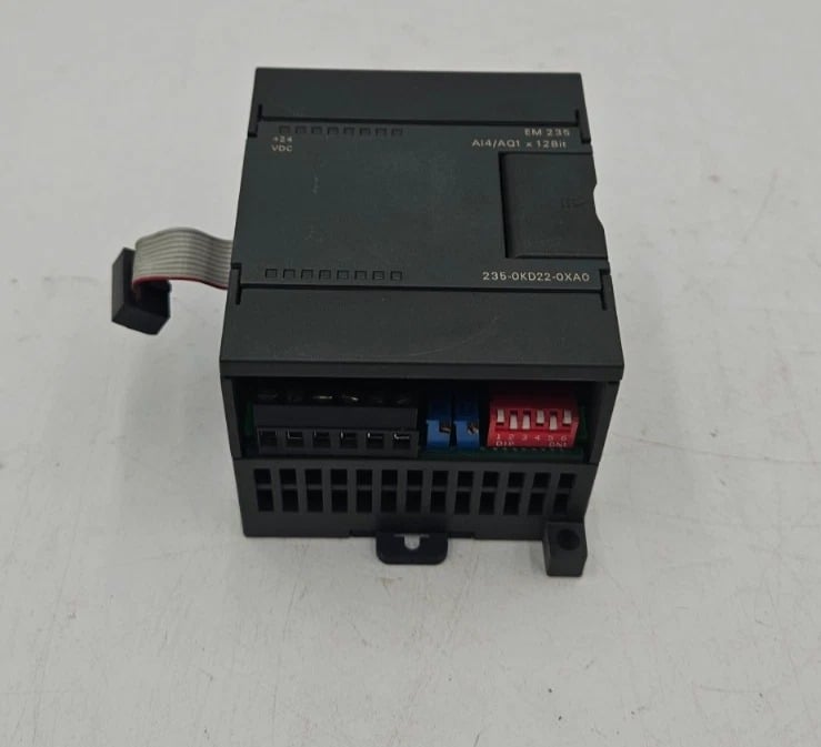 Siemens #6ES7-235-0KD22-0XA0, SIMATIC S7-200 Analog I/O Expansion Module - Image 3