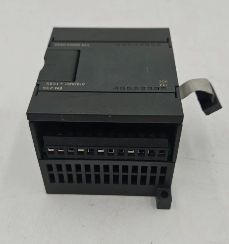 Siemens #6ES7-235-0KD22-0XA0, SIMATIC S7-200 Analog I/O Expansion Module - Image 8