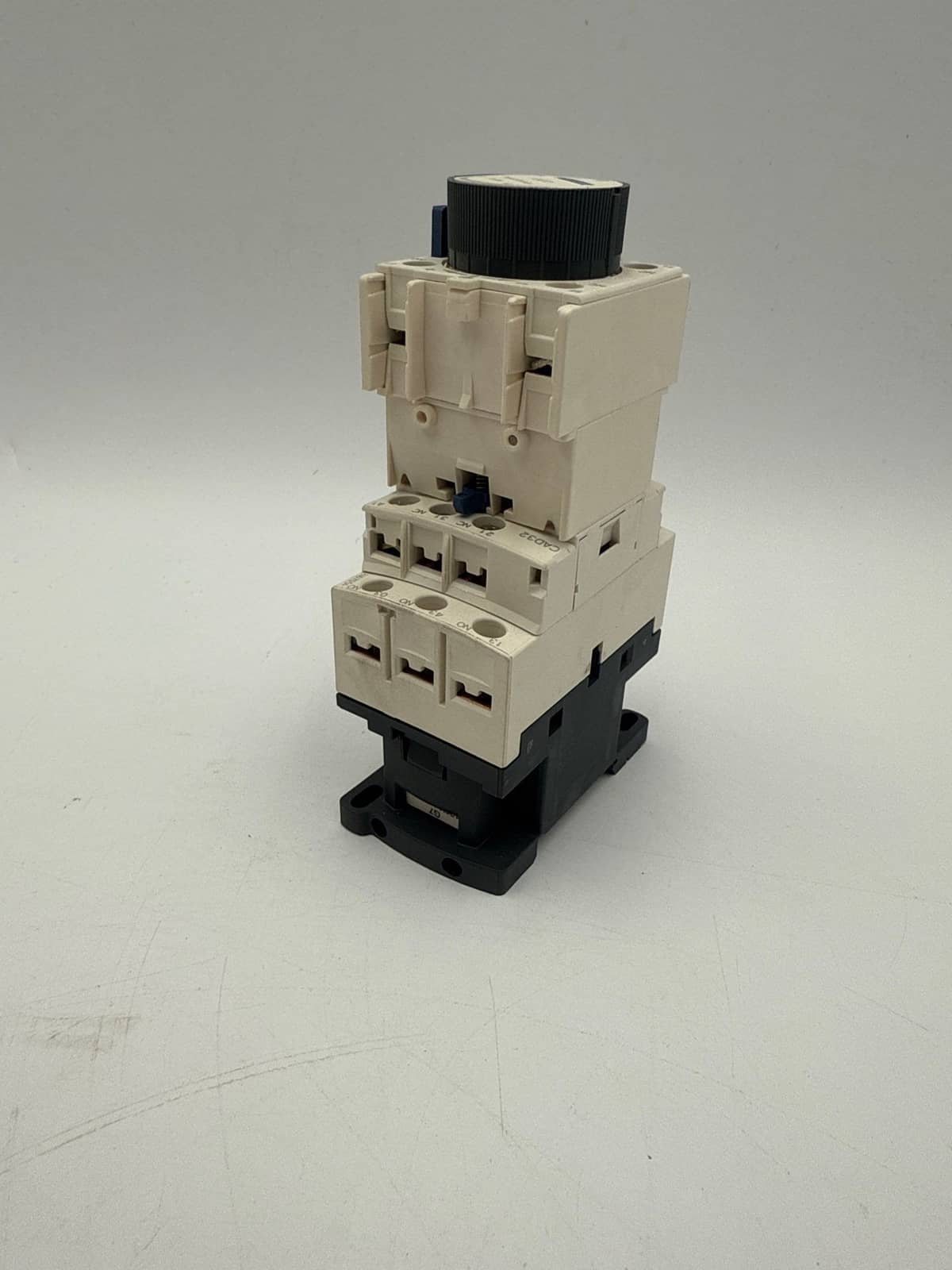 Telemecanique #CAD32G7, Contactor, 10 Amp, 600 Volts, 3-Pole, 120 Volts Coil, Time Delay Relay LADT2 - Image 5