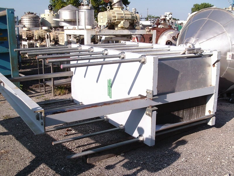 4000 sq.ft., Schmidt API #S156-2500-261, 316l stainless steel plate heat exch, (306) plates, 150 psi @ - Image 2