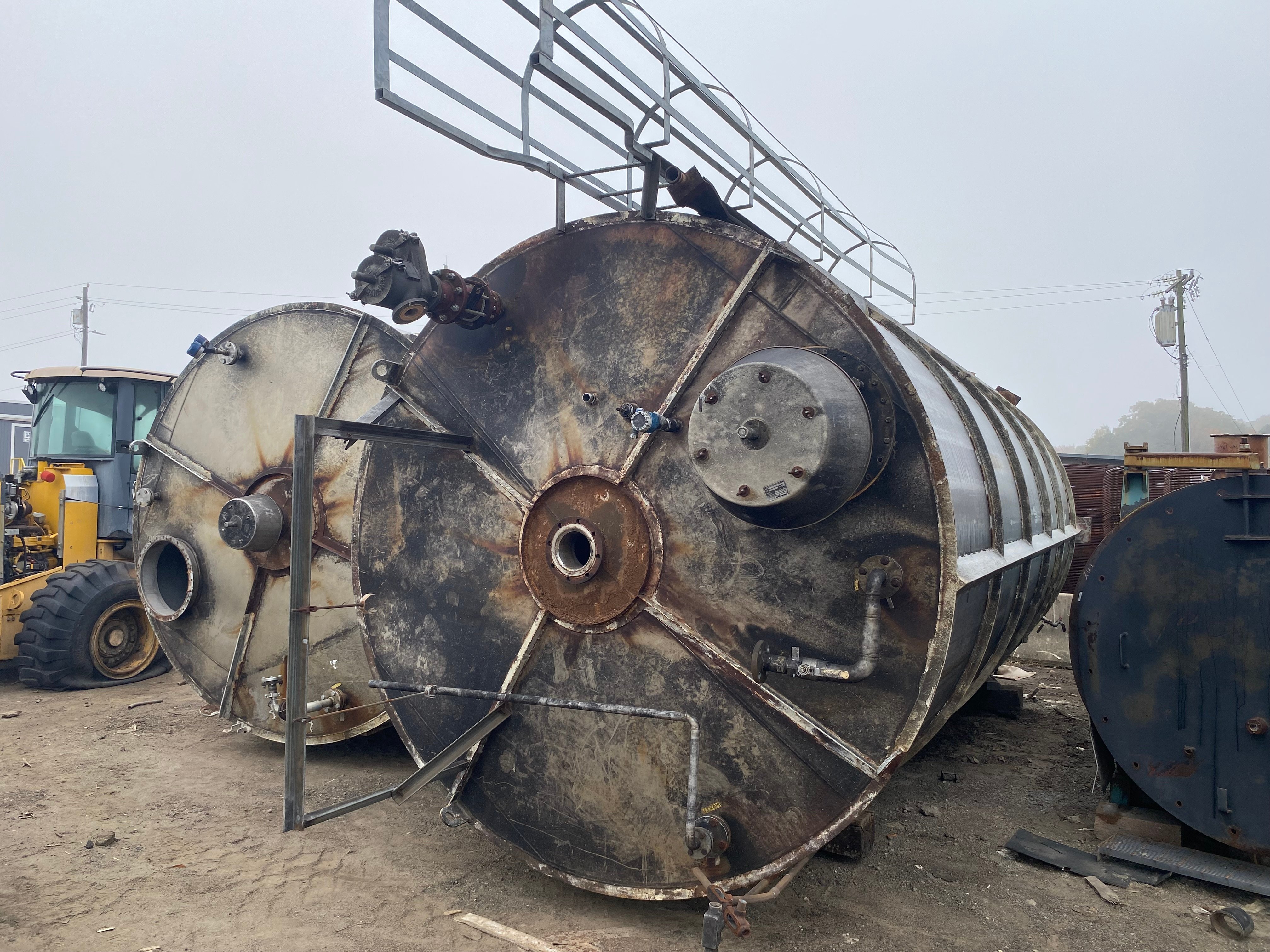 10,000 gallon Stainless Steel Vertical Storage Tank, 110" diameter x 240" straight side, cone top & bottom - Image 5