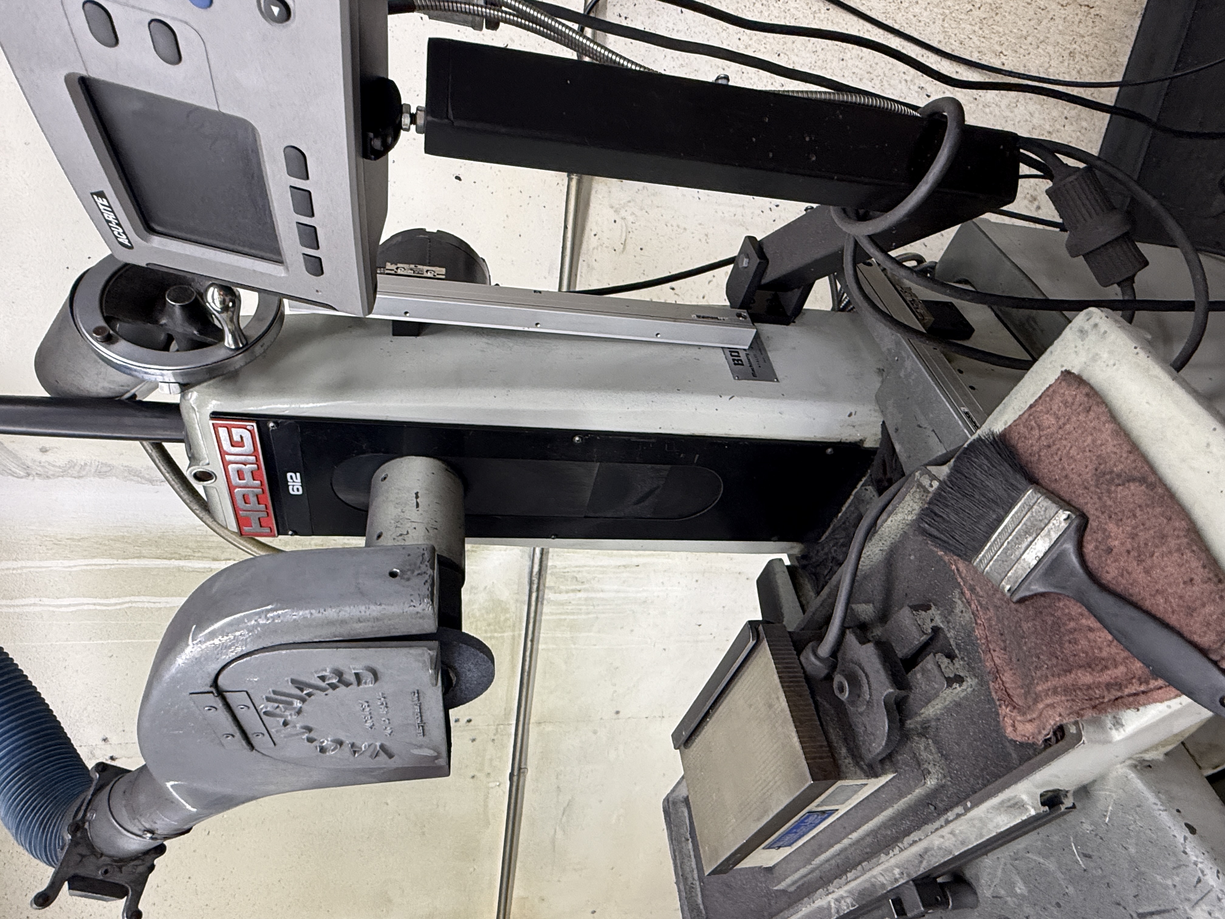 6" x 12" Harig #612, Surface Grinder, hand feed, 12-3/4" longitudinal travel, 3425 RPM, permanent magnetic - Image 4