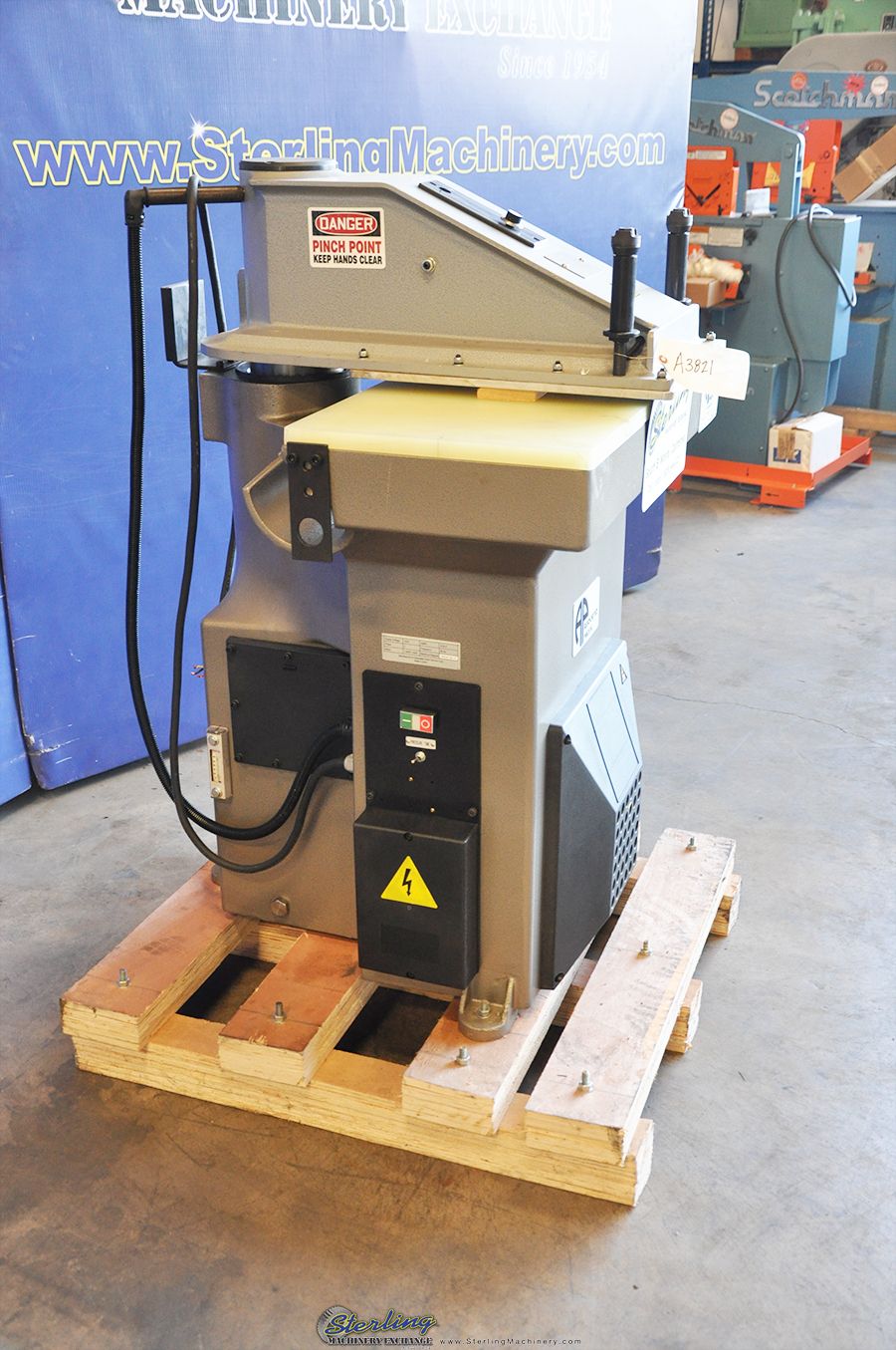 22 Ton, Apmc #APM-SA22, 3.54 stroke, hydraulic clicker press, quick height adj., dual joystick Control, New - Image 6