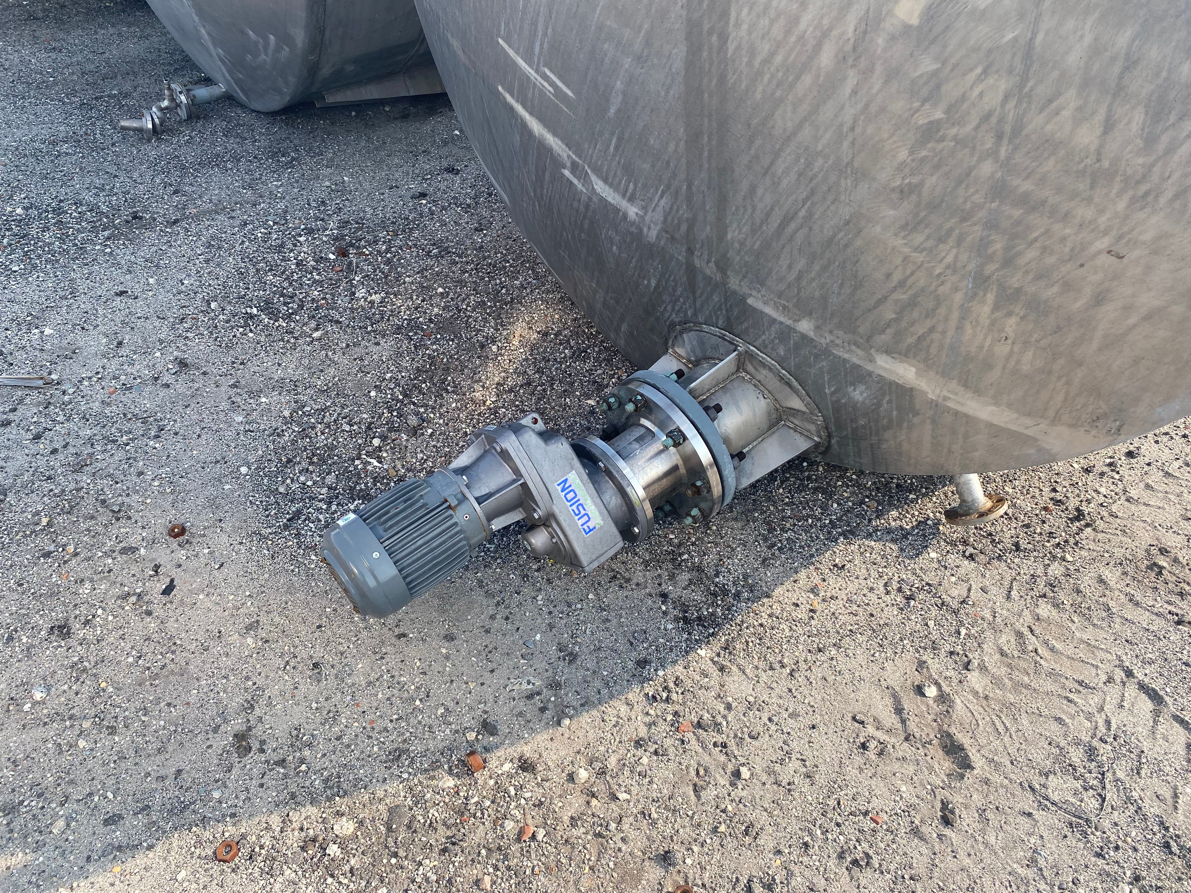 4000 gallon Lee Metal Products #4521DBCTT, 304 Stainless Steel Vertical Mix Tank, 96" diameter x 132" - Image 5