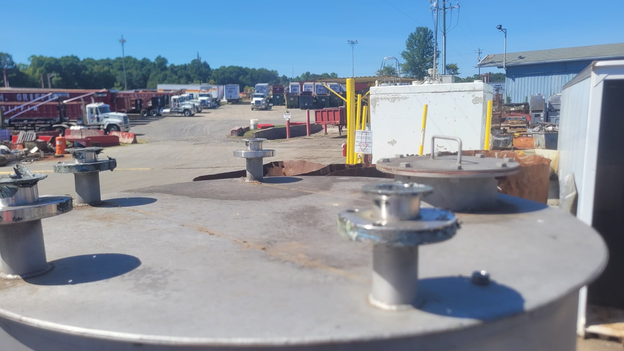 500 gallon 304 Stainless Steel Vertical Jacketed Tank, 50" diameter x 60" straight side, 50 psi dimple - Image 2