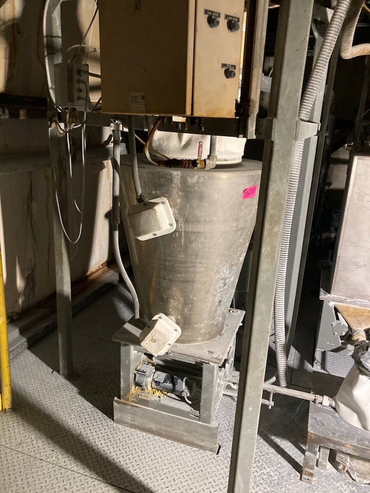 Accu-rite, Dry Material Feeder, Stainless Steel, 34" to 20" diameter x 34" cone hopper, 0.25 HP - Image 5