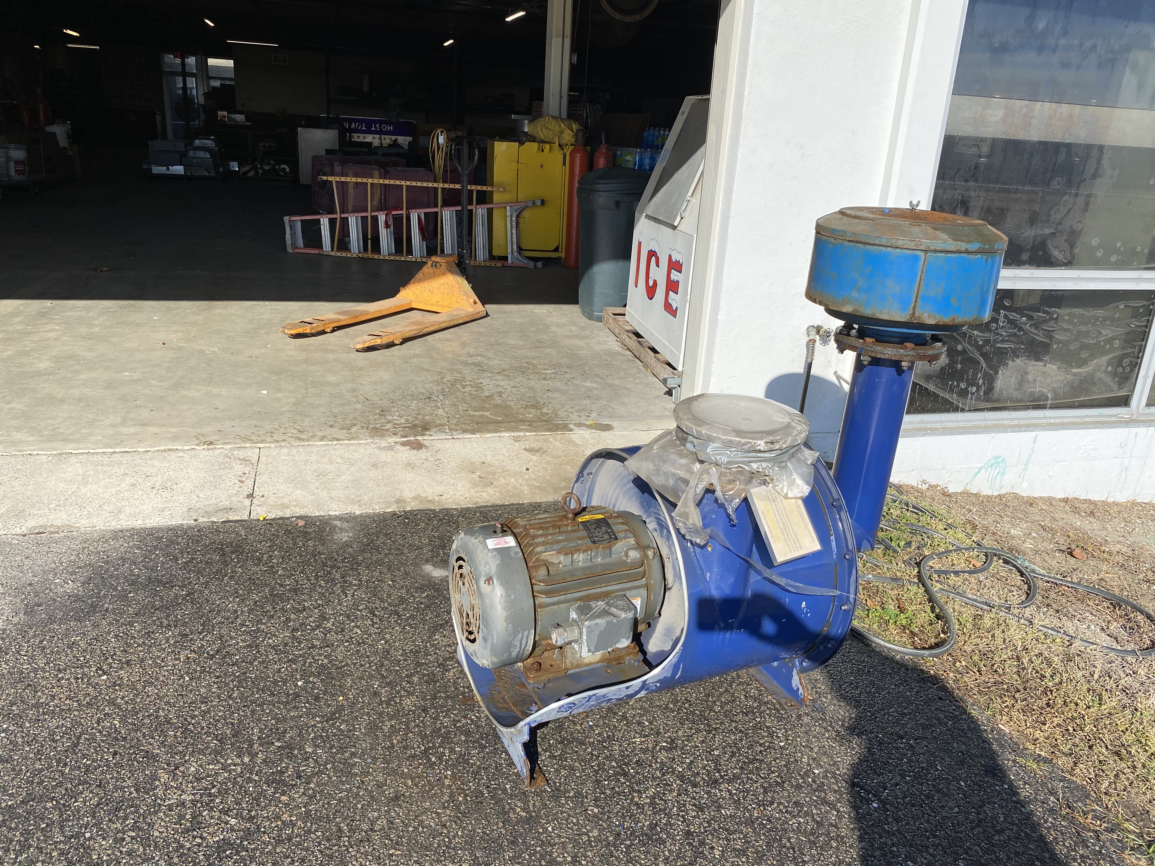 650 cfm, Spencer #24105B1, Blower, w/inlet filter, 20 HP Baldor, 3525 RPM, 208-230/460 V. (4 available) - Image 3