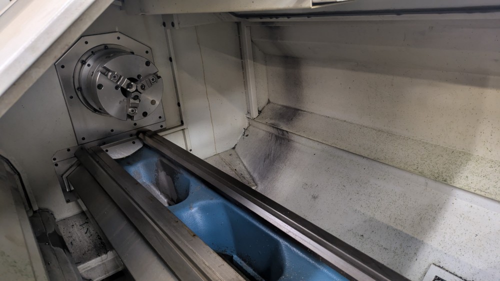 Romi #M20, CNC teach lathe, Fanuc 21i-T control, 20.5" swing x 60" centers, 10.2" over cross slide, 3.15" - Image 4