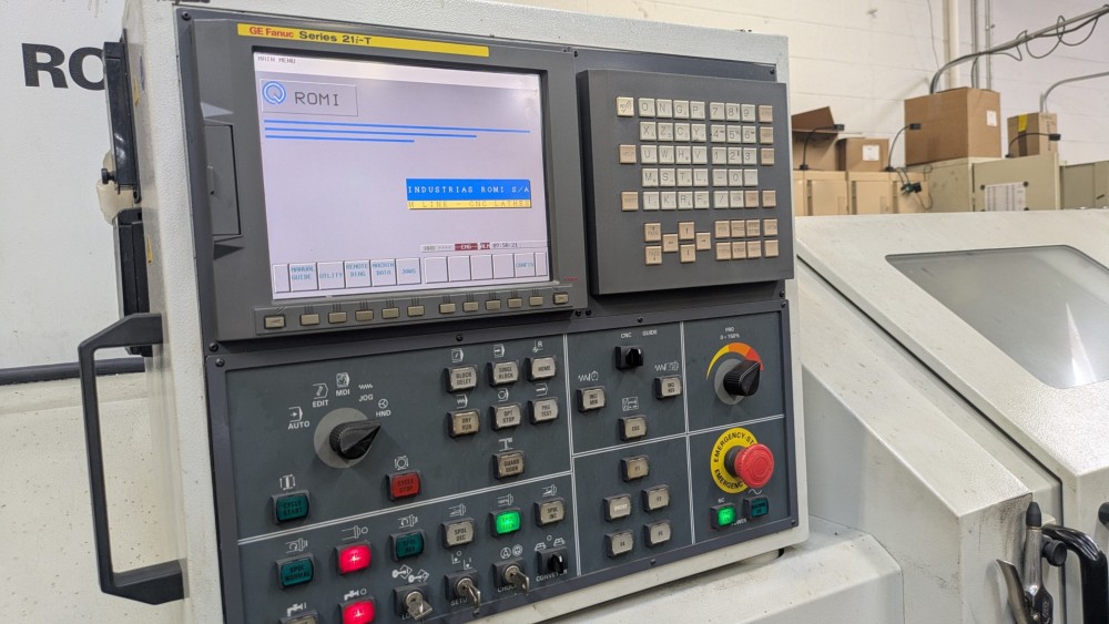 Romi #M20, CNC teach lathe, Fanuc 21i-T control, 20.5" swing x 60" centers, 10.2" over cross slide, 3.15" - Image 7