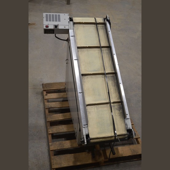 15" wide x 53" long Audion Automation, Recycling Conveyor, step type belt, 120 Volts, 1PH - Image 2