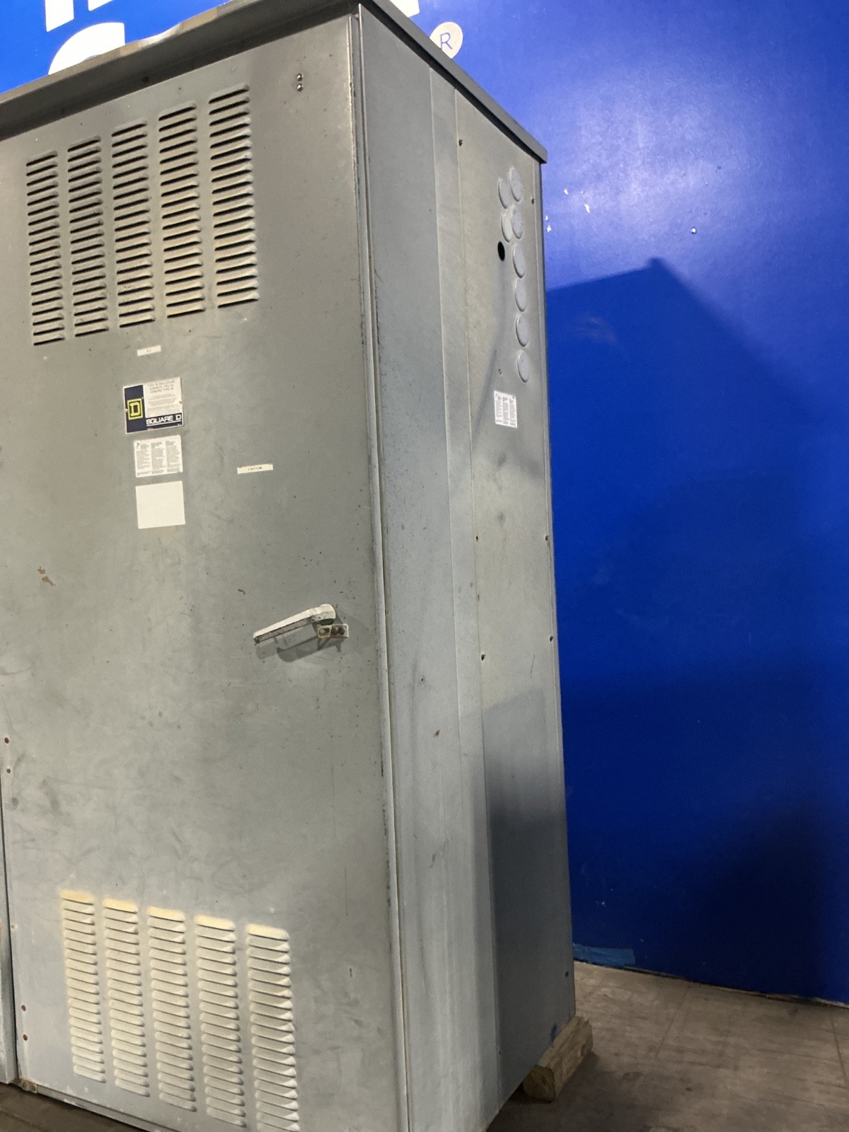 2000 Amps, Square D #29102779-002, QED Switchgear, 480Y/277 Volts, 3 phase, 4 Wire, NEMA 3R, (15) 3 Pole - Image 3