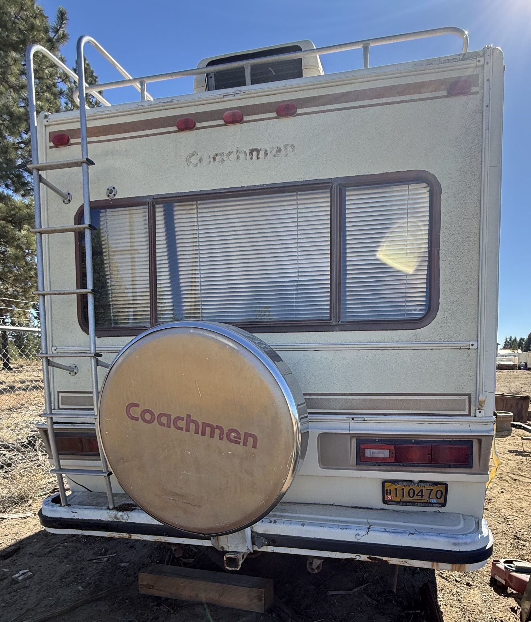 Coachmen, Class A Motorhome, Chevy P30 chassis, 7.4L 454 V8, 3-speed automatic, 178" wheelbase, Onan 6.5 RV - Image 3
