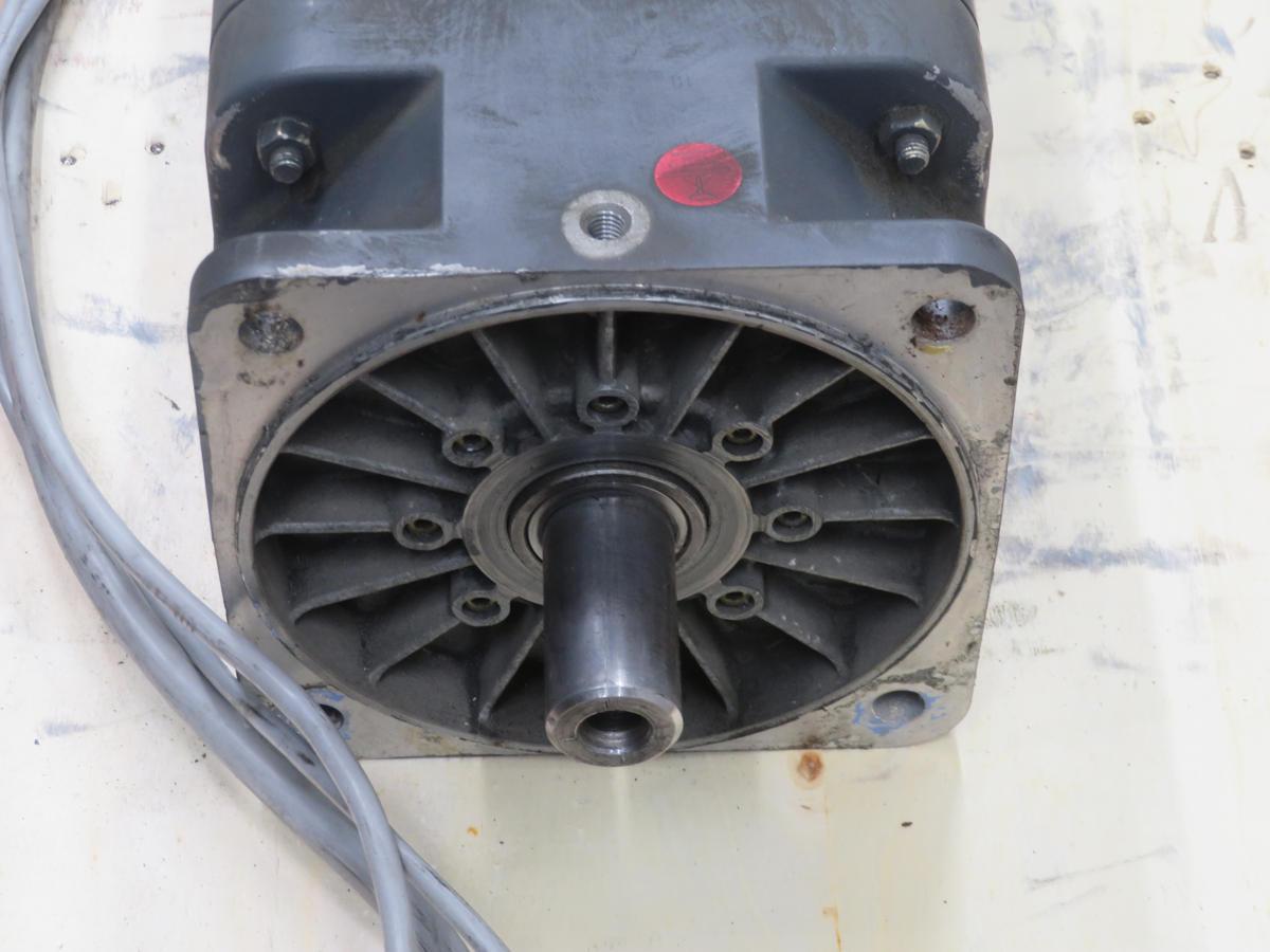 Siemens #1HU3108-0AD01-Z, permanent magnet motor, 3.9 KW, 1200 RPM, 168 Volts max - Image 4