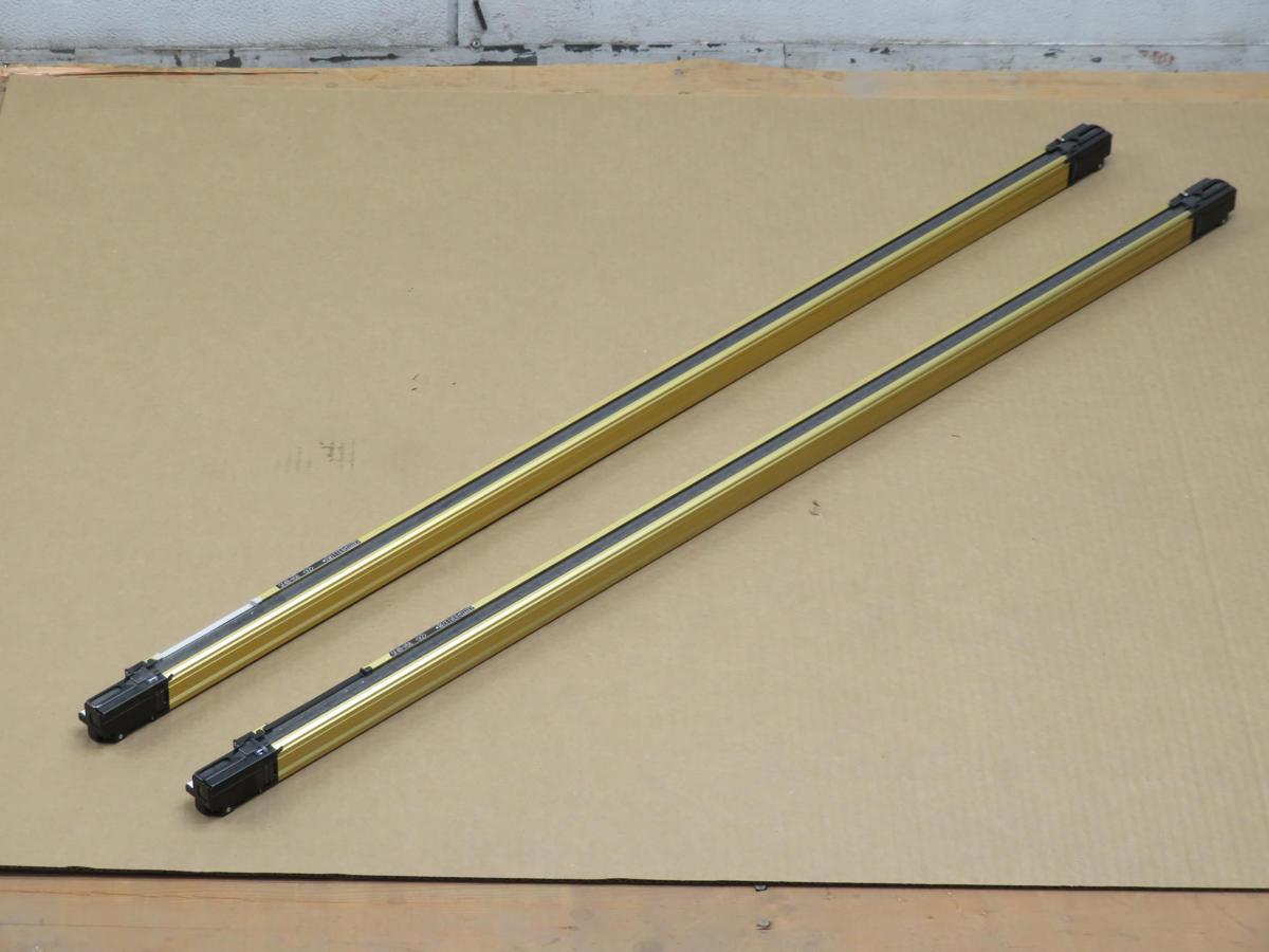 Panasonic #SF4B-H56, SF4B-H56 E and D light curtain sensors, 24 Volts DC, IP65, LOT of 2 - Image 2