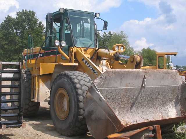 Front End Loader, Kawasaki, 5 yard, closed cab, Cummins 8.3 liter. 23.5 tires (60% tread life) - Image 1