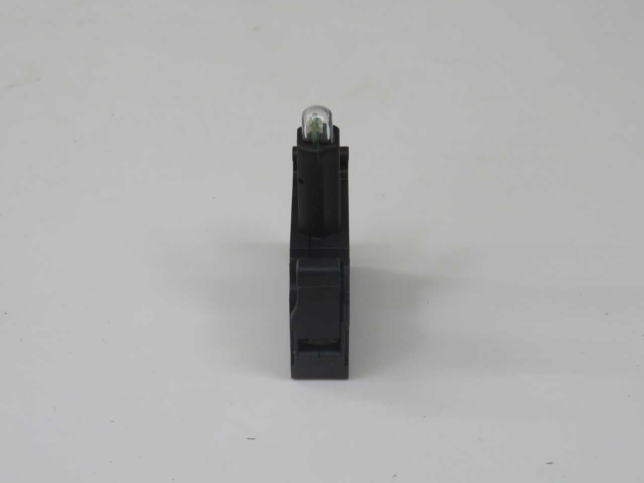 Allen-Bradley #800F-N3G, LED lamp module, 22 mm, 24 Volts AC/DC, green, LOT of 70 - Image 1