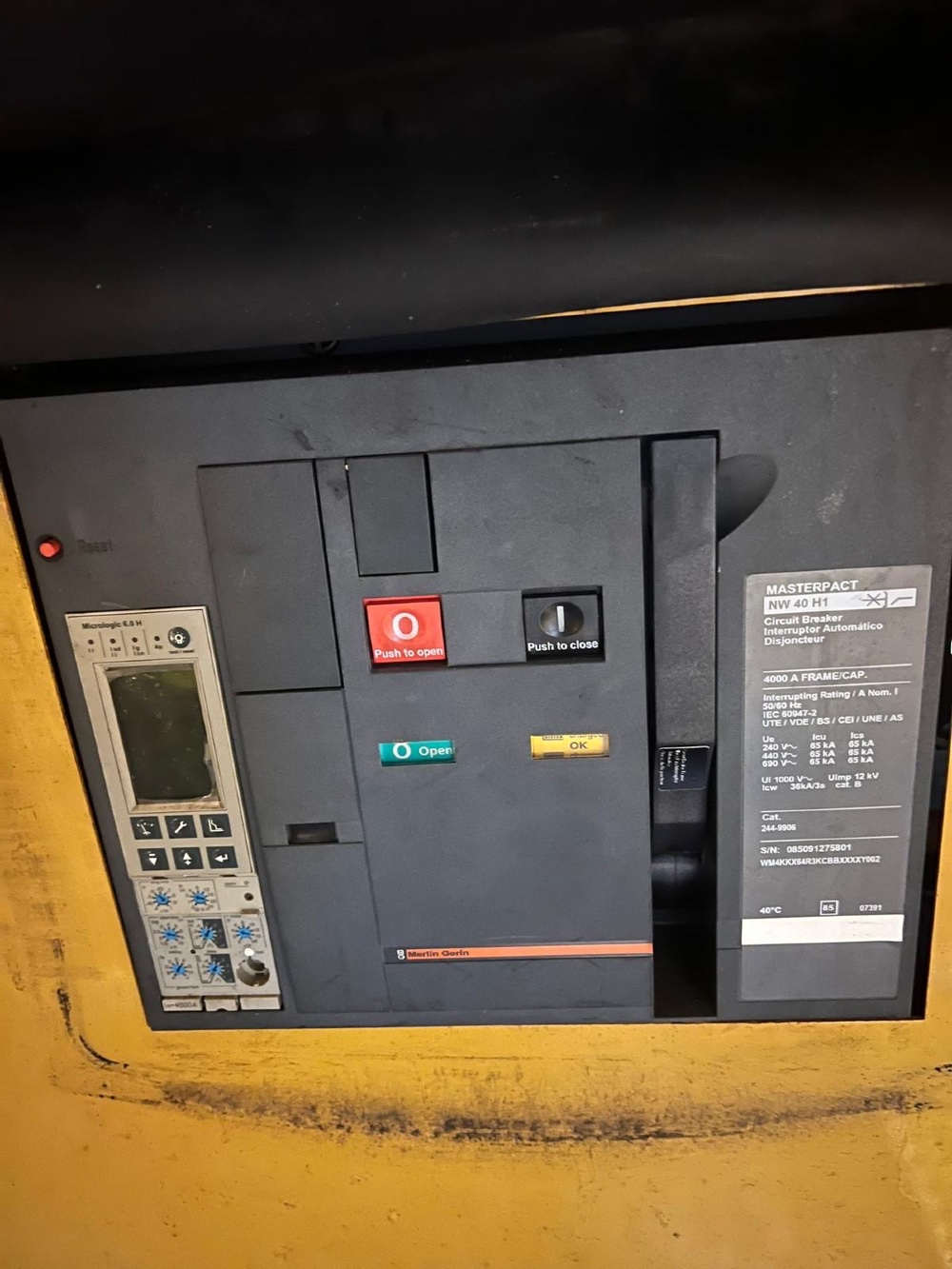 2275 KW Caterpillar #3516C-HD, diesel generator set, sound enclosure w/ 4,000 gallons fuel base tank, 480 - Image 3